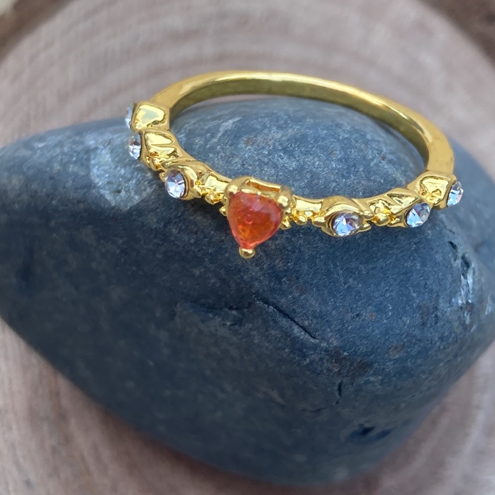Heart love 💕 Valentines self love 💗 ring sz 6